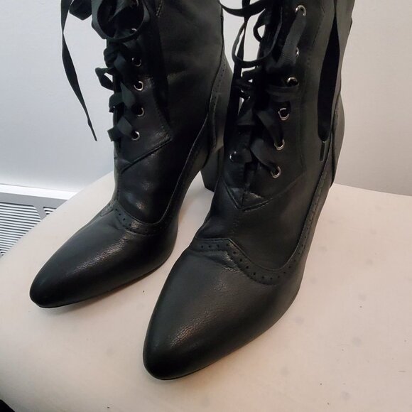 Victorian lices lace up boot size 10 - Picture 1 of 6